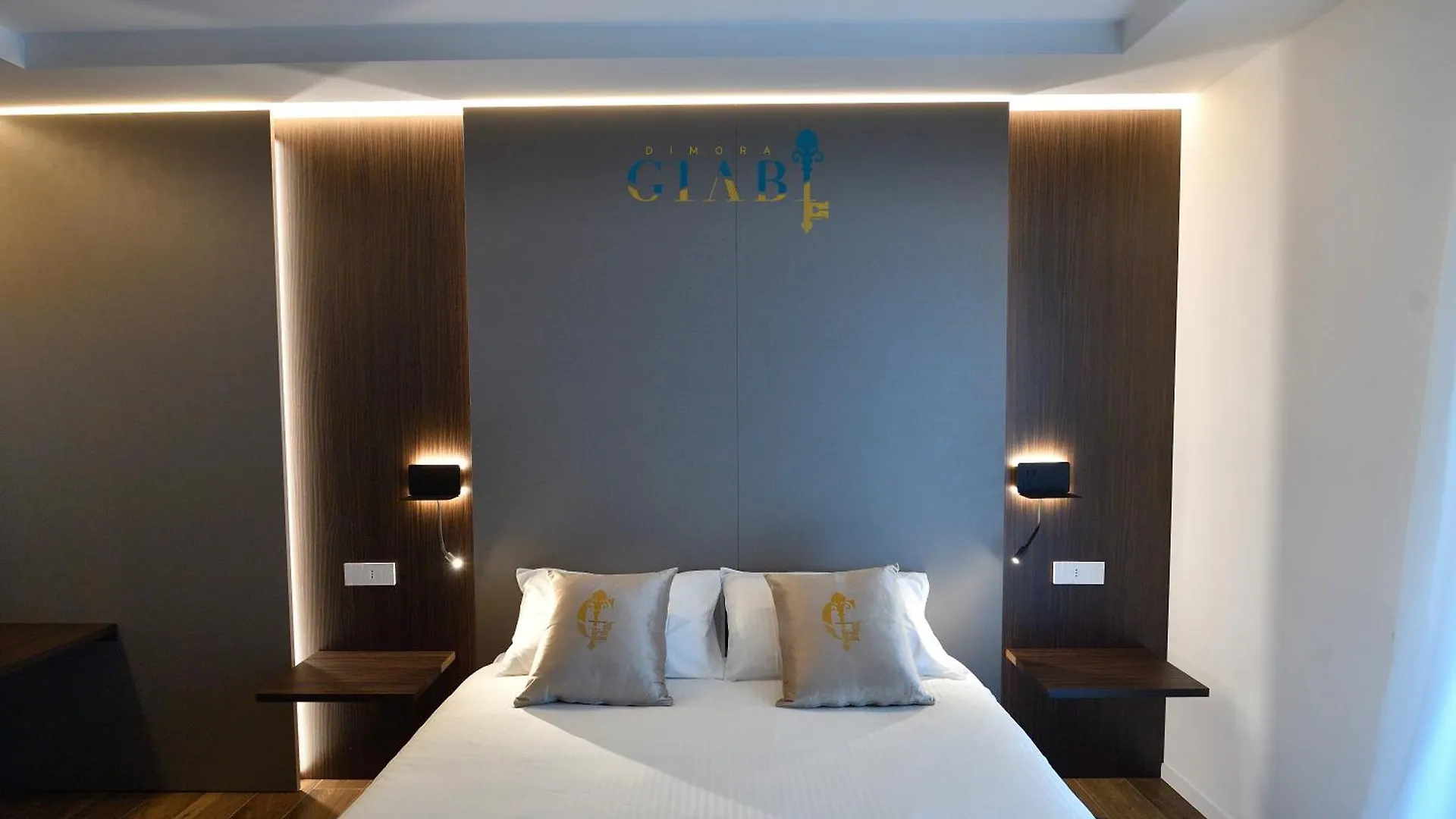 Dimora Giabi Sea View Apartment Bari 0*,